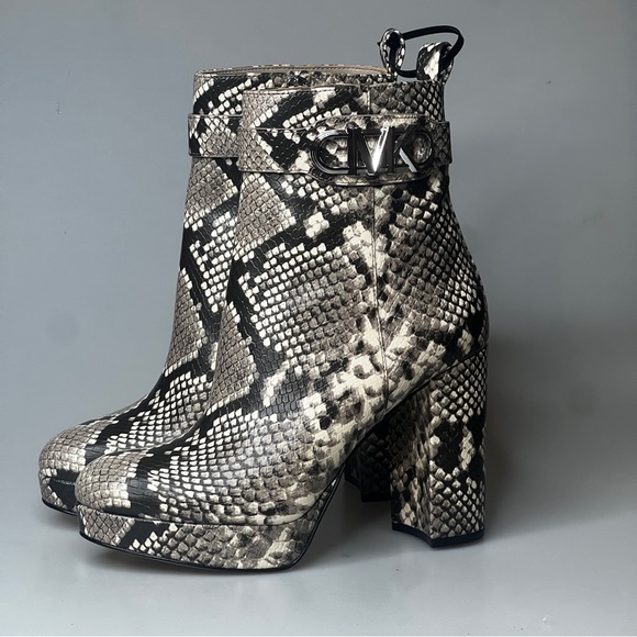 Make: Michael Kors brand new size 7 - Picture 5 of 6